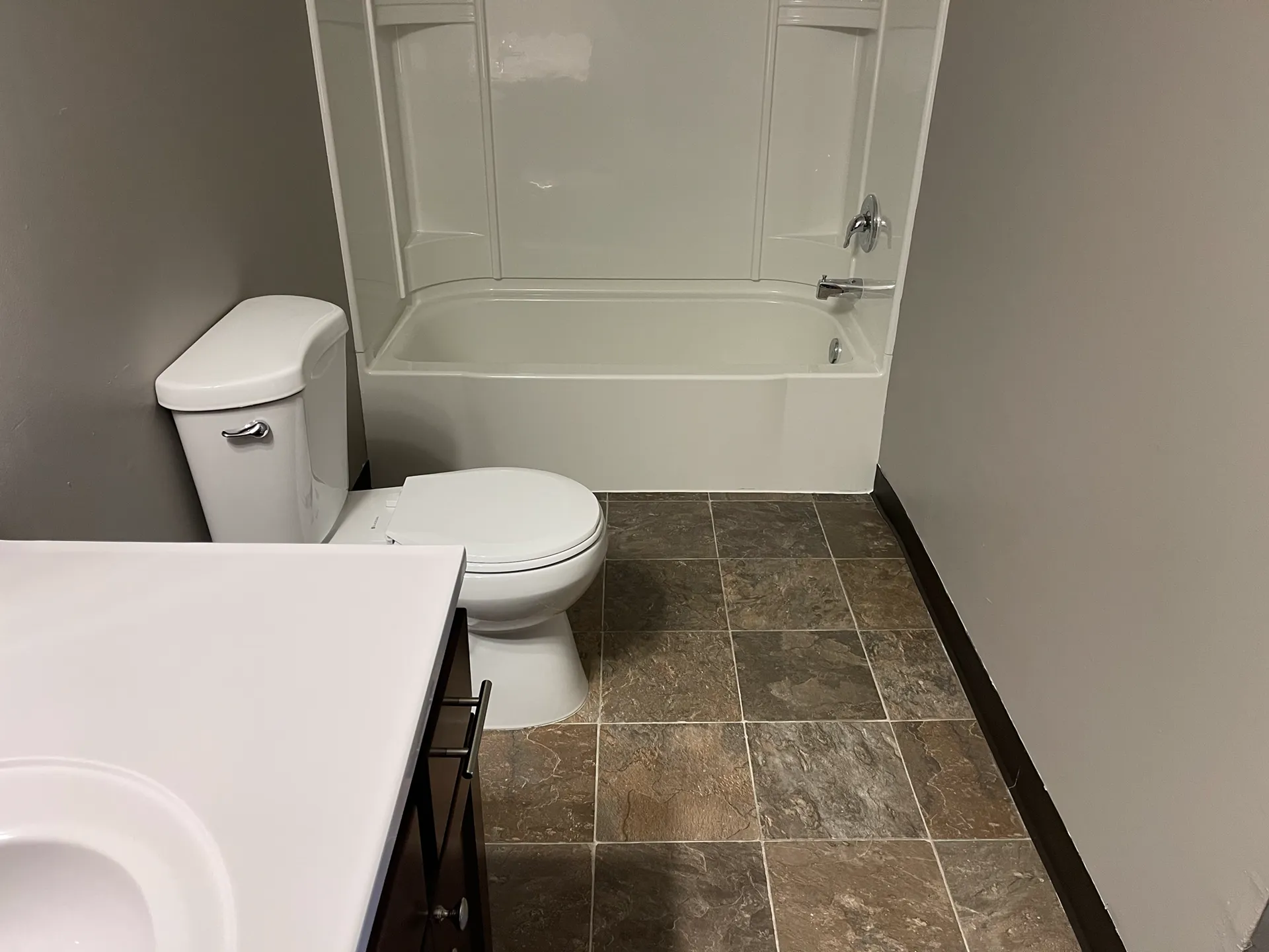 Twin Cities Apartment Bathroom Remodeler